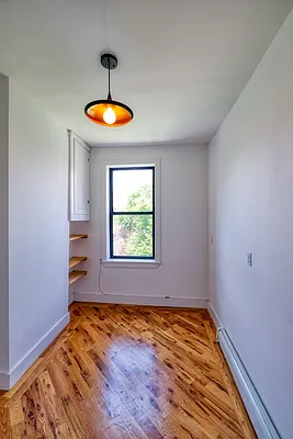 Sold by Tyler Vincent Real Estate Inc | media 9