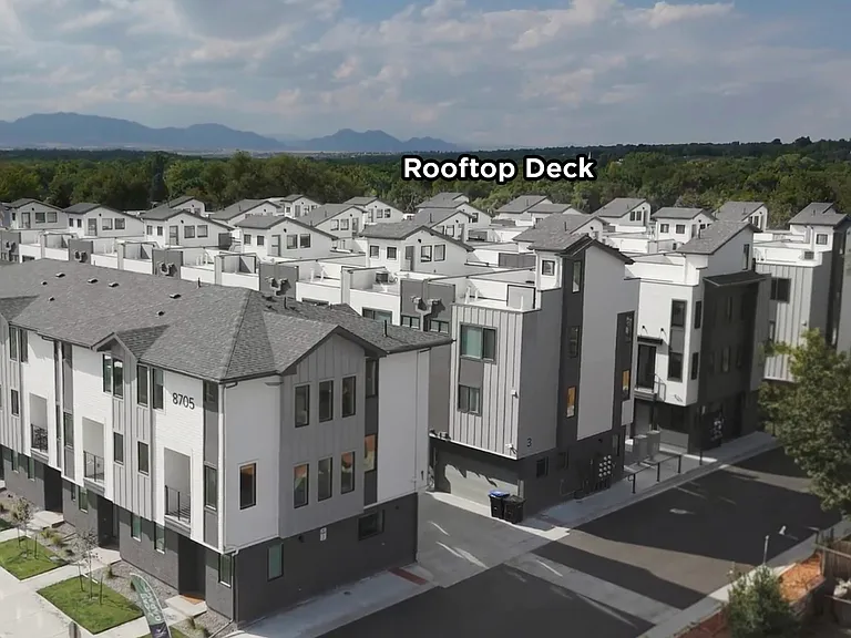 Central Park Townhomes — Photo 17