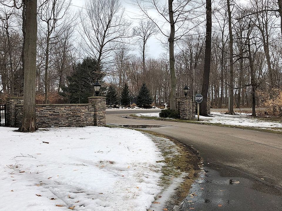 1st image of 6138 Scenic Woods Cir S