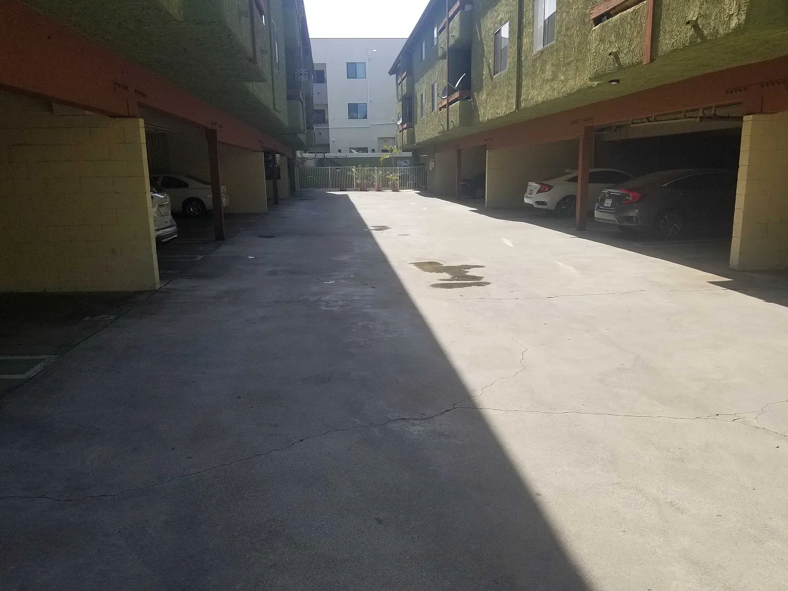 2 bed, $2,750 — Photo 3
