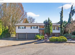 820 NE 168th Pl, Portland, OR 97230