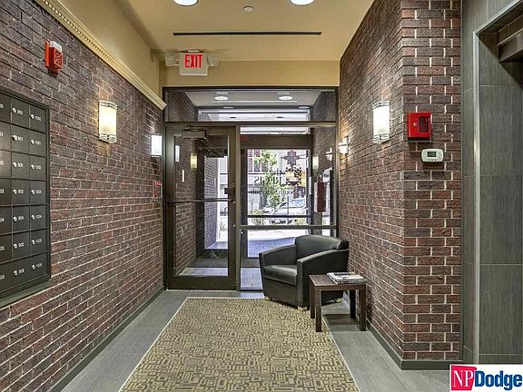 5th image of 312 S 16th St APT 801