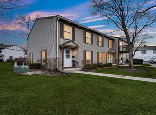 1120 Mount Vernon Ct APT C, Wheaton, IL 60189