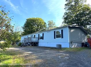 54 E Church Rd, Saugerties, NY 12477