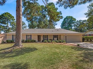 1027 Manor Pl, Shreveport, LA 71118