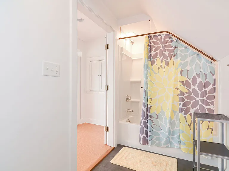 37 Rocky Neck Ave #A — Photo 31