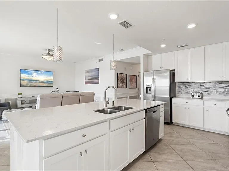 17704 Gawthrop Dr #207 — Photo 8