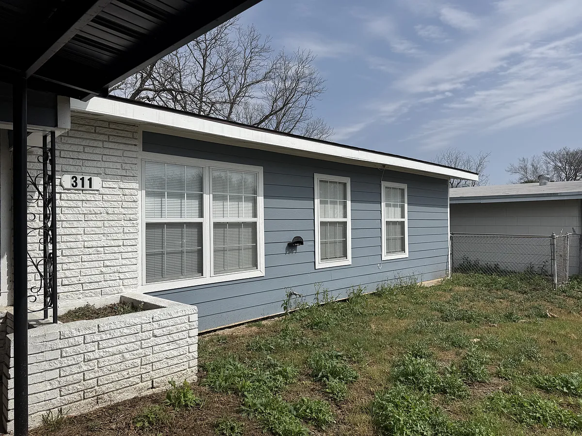 Building Photo - Ryan Dr