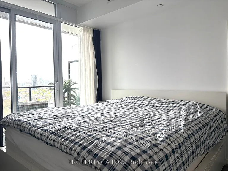 125 Peter St #1803 — Photo 4