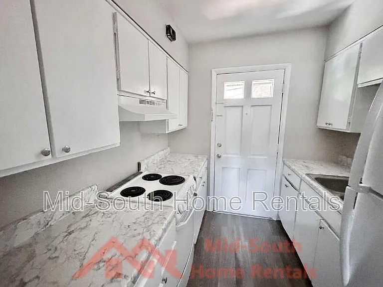 25 N Idlewild St #10 — Photo 5