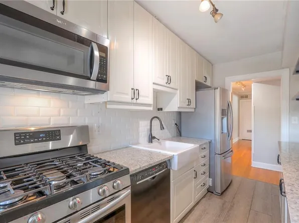 4309 McGee St APT 3N, Kansas City, MO 64111
