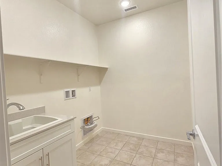 2679 E Penelope Ln — Photo 23