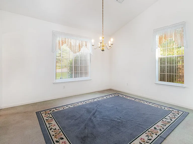 660 Springhouse Ln — Photo 7