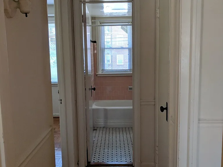 2606 Kensington Avenue — Photo 19