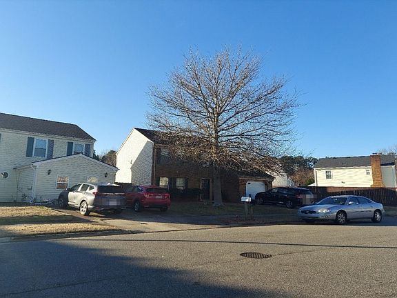 3rd image of 1441 Chesterbrook Dr