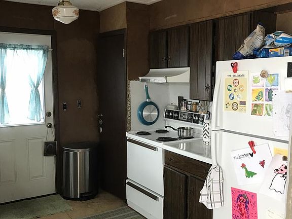3rd image of 3811 Long Rapids Rd