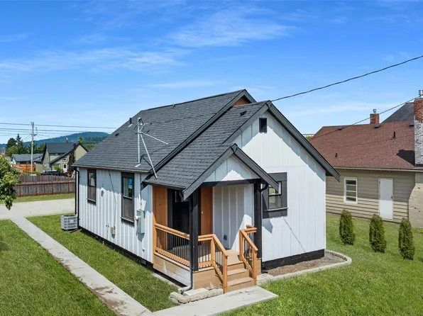 814 26th Street #1, Anacortes, WA 98221