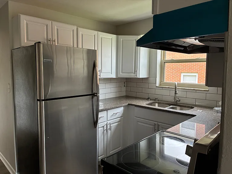 15 Ohio Ave #1 — Photo 6