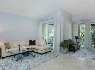 6805 Huntington Lakes Cir APT 201, Naples, FL 34119