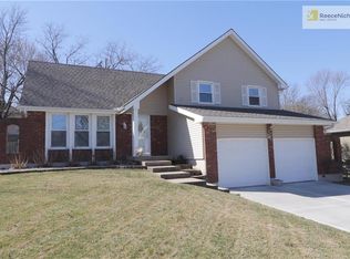 2109 NE 75th St, Gladstone, MO 64118