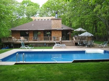 2nd image of 22 Woodland Dr