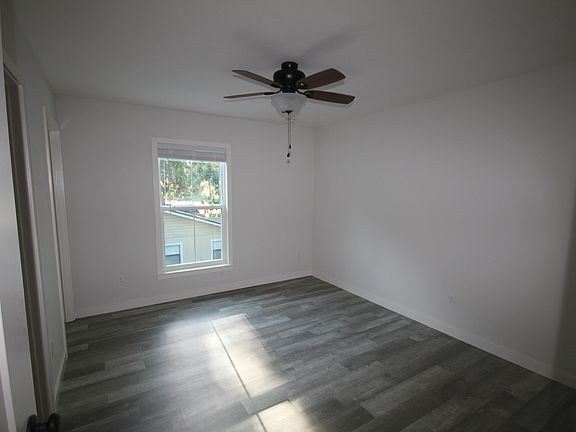 3rd image of 305 NW 8th St