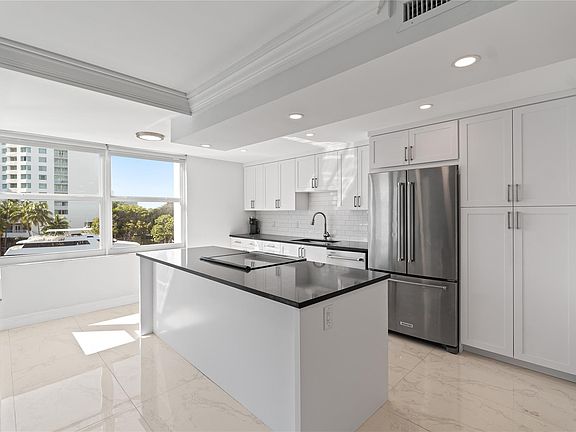 2nd image of 2800 E Sunrise Boulevard #5C