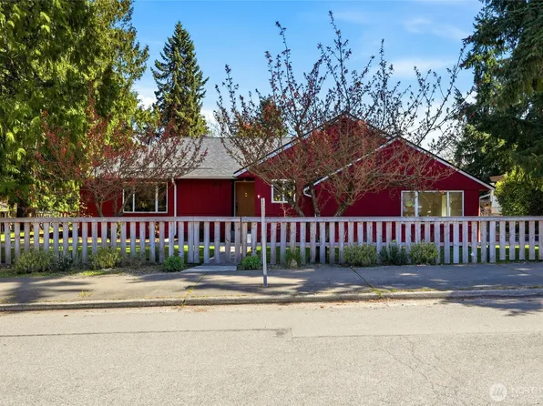 9524 20th Ave NE, Seattle, WA 98115