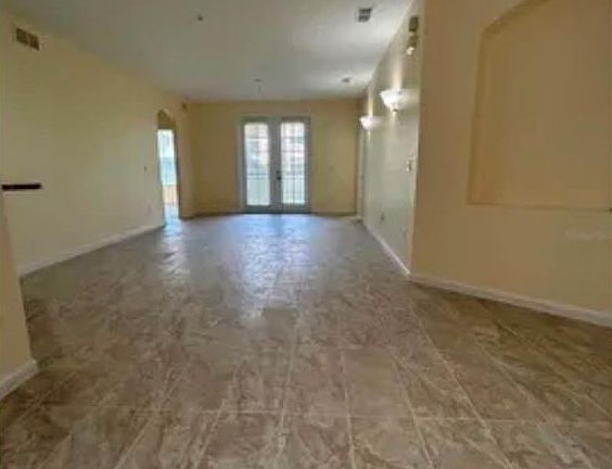5th image of 3001 GREYSTONE LOOP #102