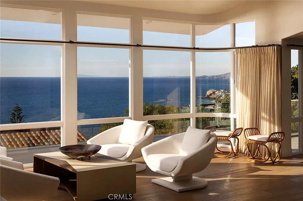 4 bed, 4.5 bath, 3845 sqft, $30,000 — Photo 1