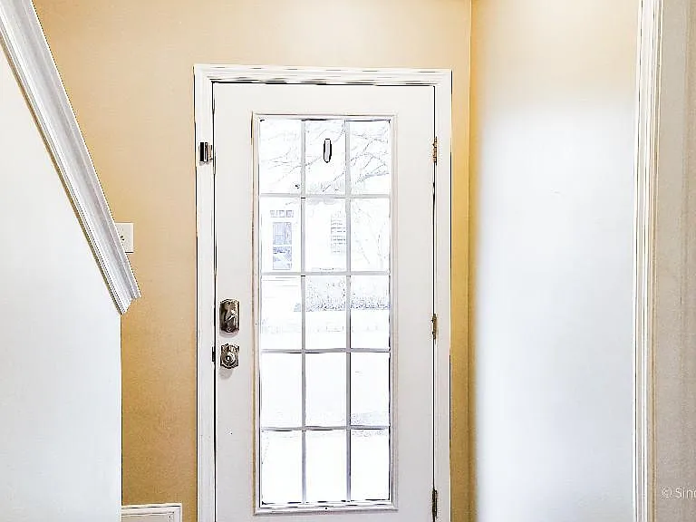 133 Summer Ln — Photo 8