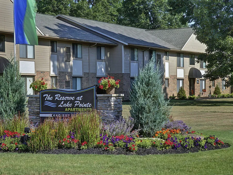Reserve at Lake Pointe