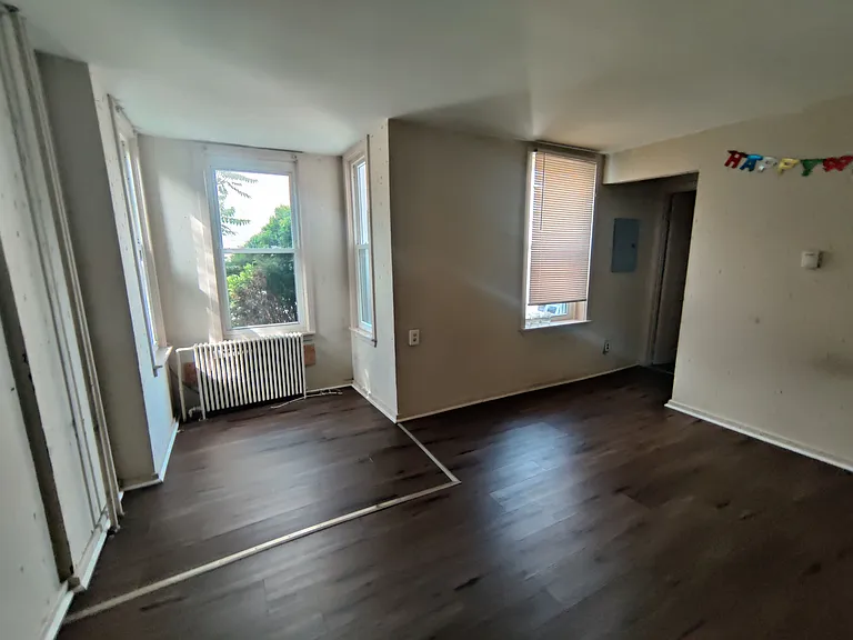 519 Green St #2 — Photo 6
