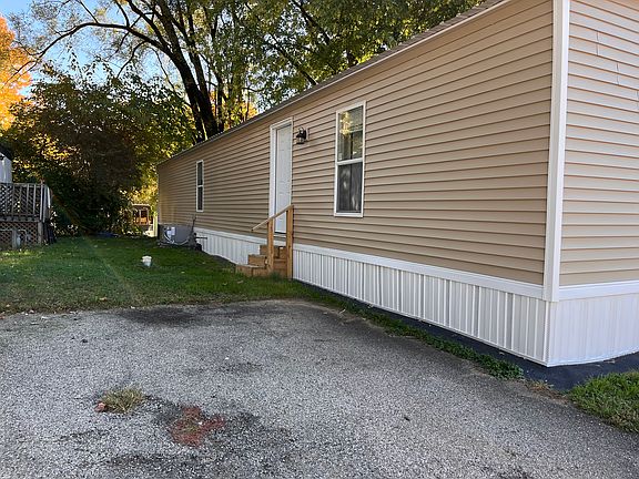 2nd image of 40 Covington Rd