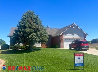 105 Winchester Ave, Garden City, KS 67846