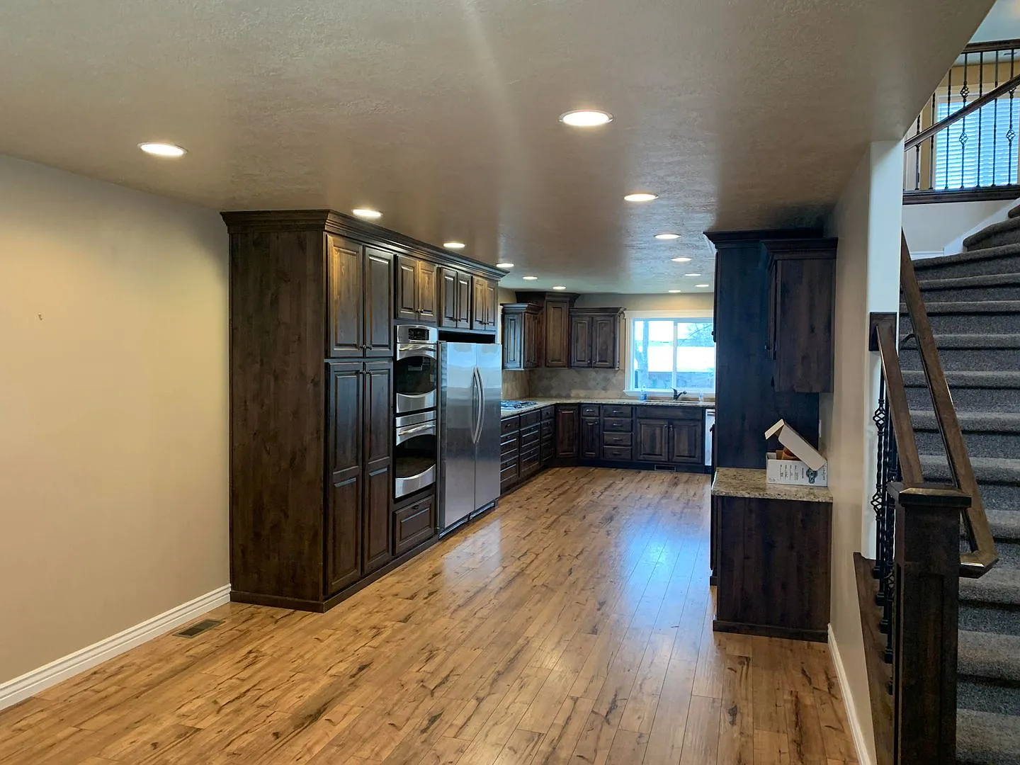 Beautiful 5 Bed/3.5 bath in Bountiful! — Photo 2