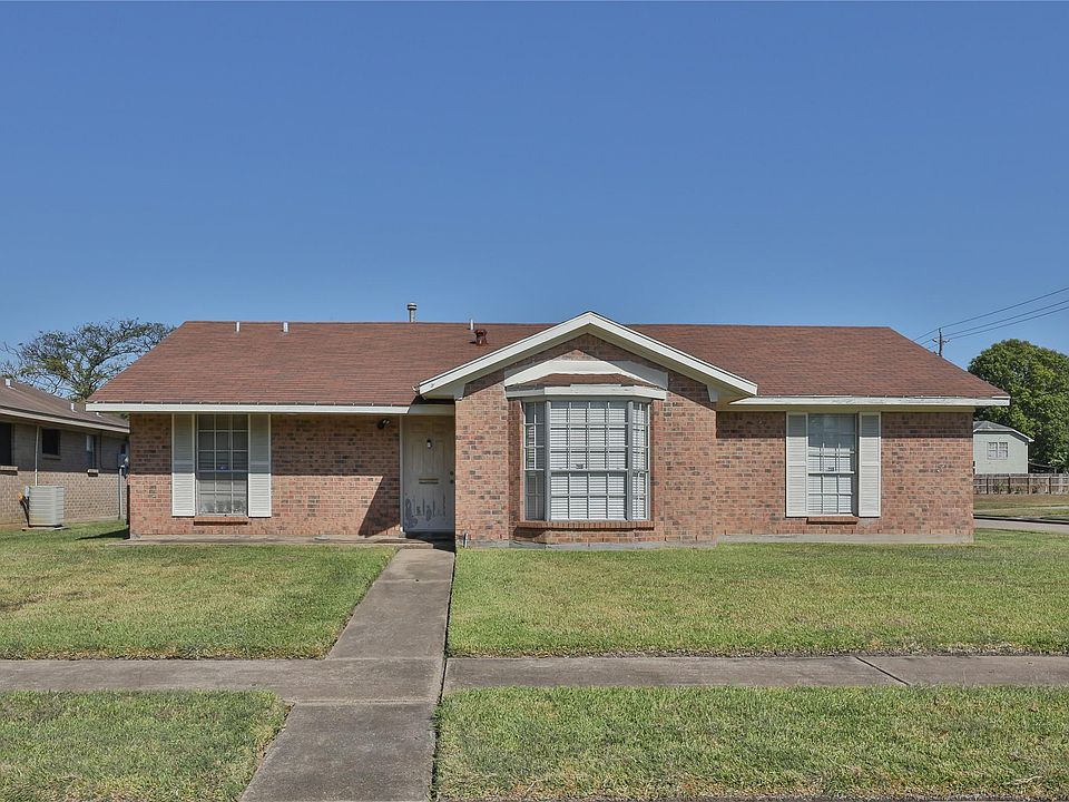 1st image of 4127 Whirlaway Dr