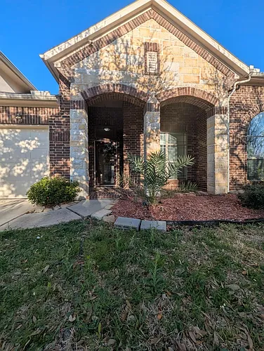 18302 Wendy Glinn Way Photo 1