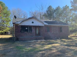 211 Blue Spring Rd, Saluda, SC 29138