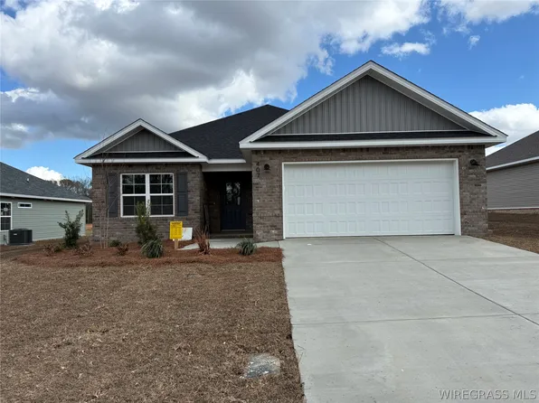 407 Brandi Ave, Enterprise, AL 36330