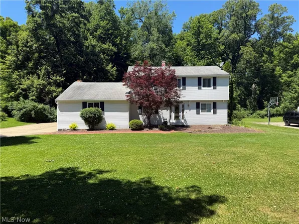 8094 Rolling Brook Rd, Northfield, OH 44067