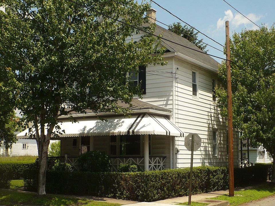 Front View Corner Lot