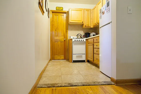 Rented by America Mecca Realty LLC | media 20