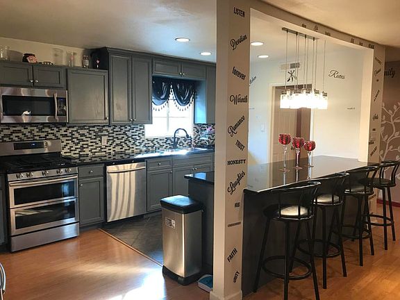2nd image of 129 E Avenue J8