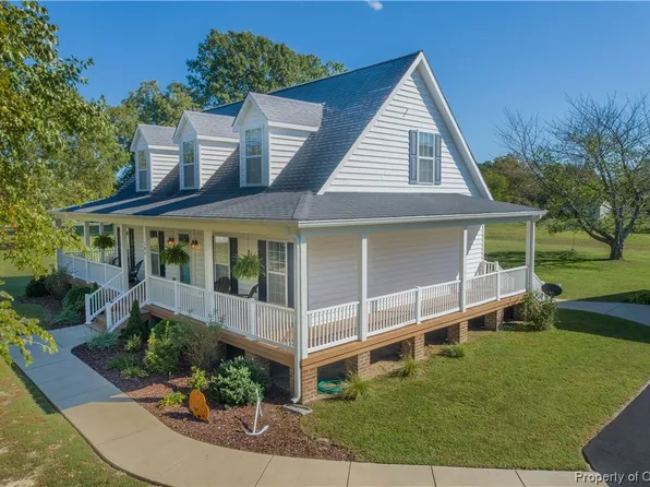 186 Lovers Ln, Deltaville, VA 23043