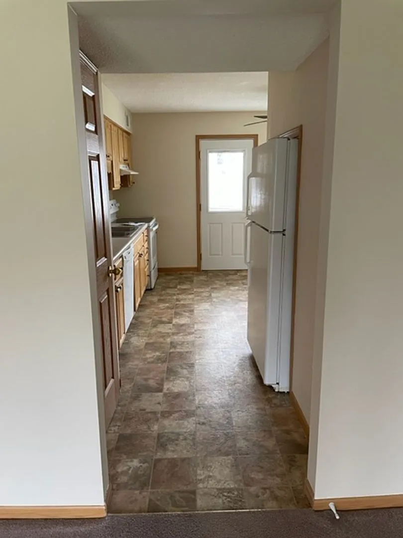28 - 1508 Sorensen Ln — Photo 3