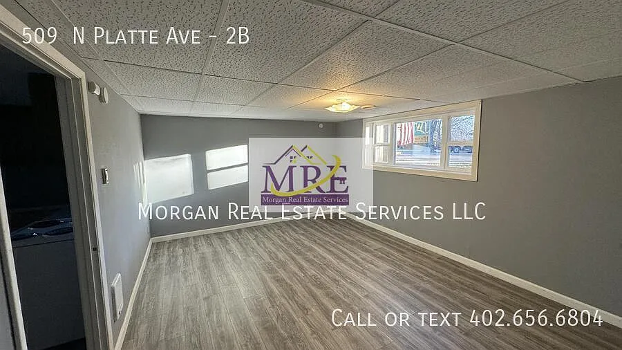 2 Bedroom 1 Bath — Photo 3