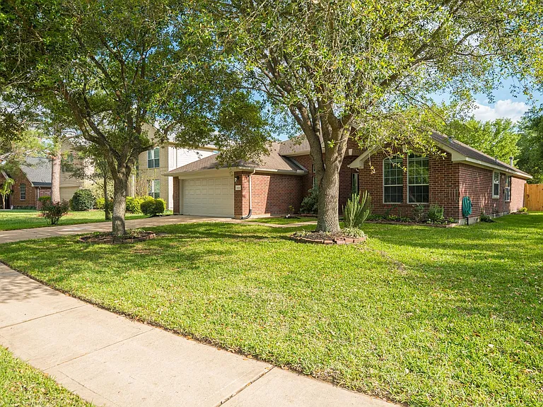 6618 Trenton Lake Ln — Photo 4