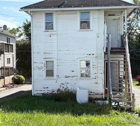 5th image of 707 Mill St