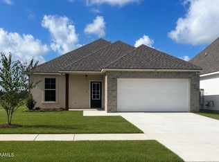 107 Pine Harvest Ln, Scott, LA 70583